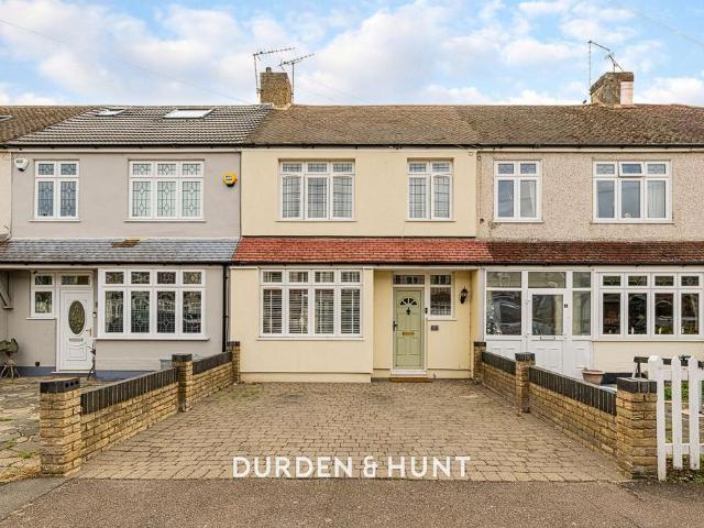 3 bedroom terraced house for sale