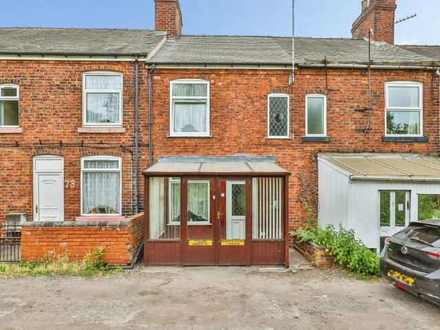 3 bedroom terraced house for sale
