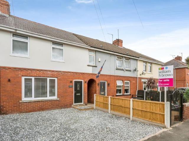 3 bedroom terraced house for sale