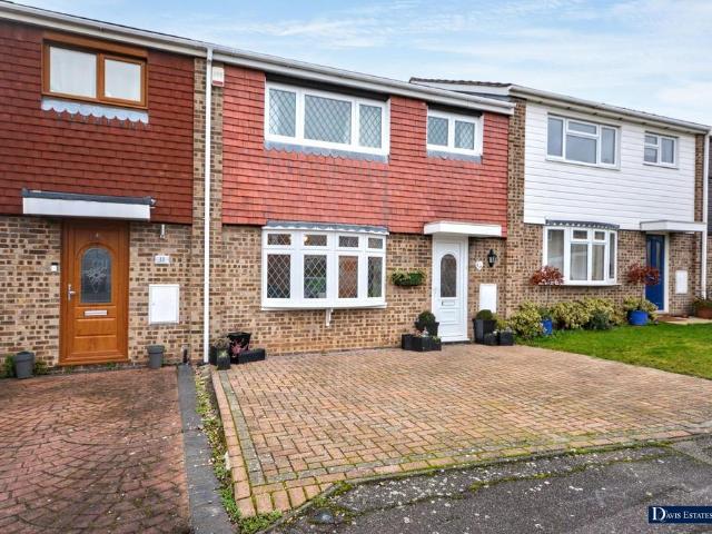 3 bedroom terraced house for sale