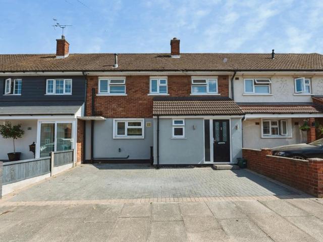 3 bedroom terraced house for sale