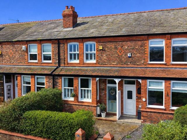 3 bedroom terraced house for sale