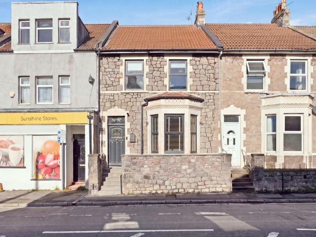 3 bedroom terraced house for sale