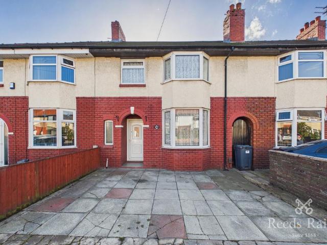 3 bedroom terraced house for sale