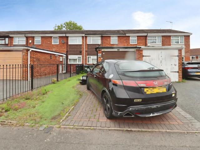 3 bedroom terraced house for sale