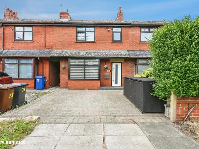 3 bedroom terraced house for sale