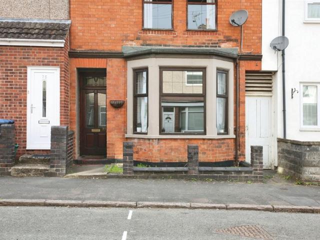 3 bedroom terraced house for sale