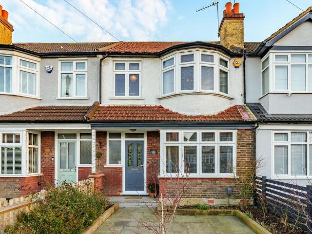 3 bedroom terraced house for sale
