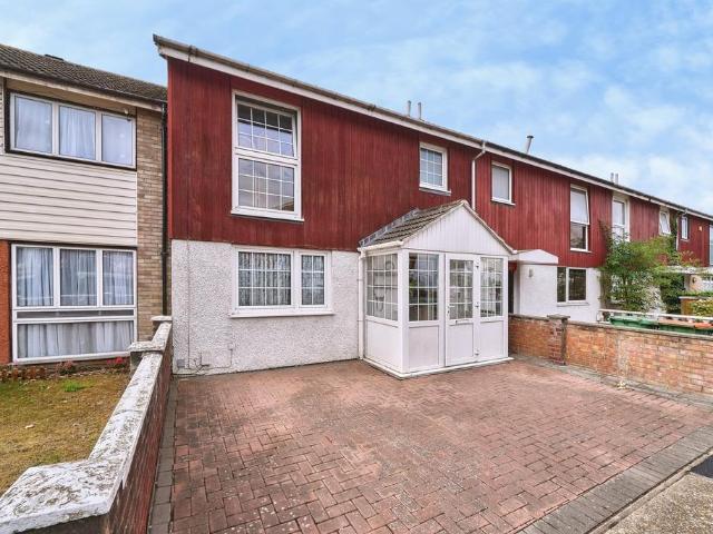 3 bedroom terraced house for sale
