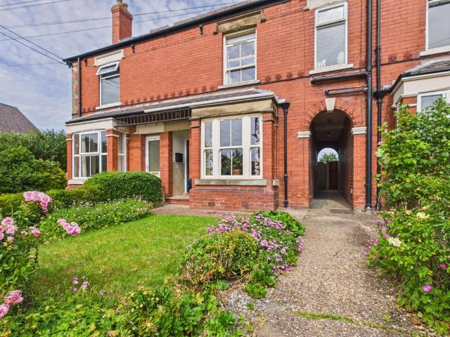 3 bedroom terraced house for sale