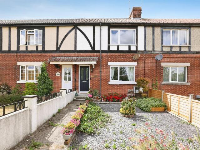3 bedroom terraced house for sale