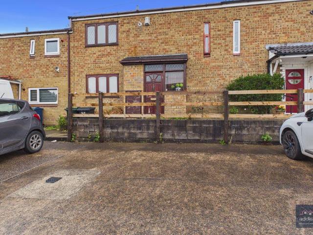 3 bedroom terraced house for sale