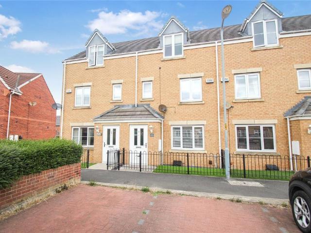 3 bedroom terraced house for sale