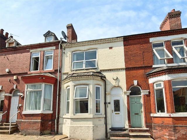 3 bedroom terraced house for sale