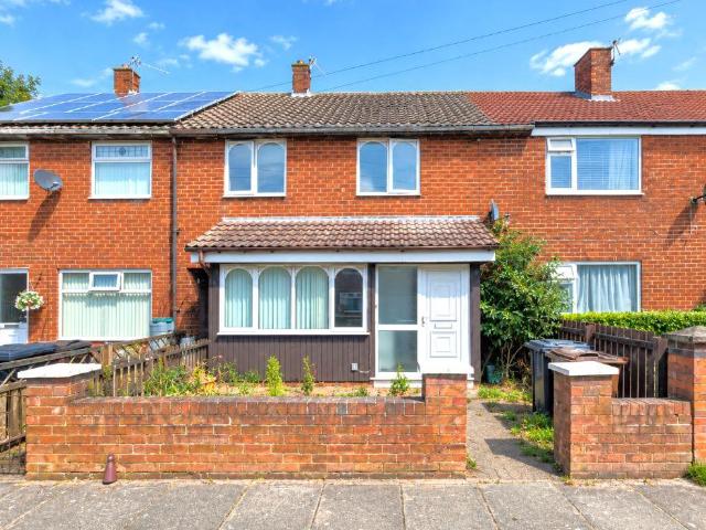 3 bedroom terraced house for sale