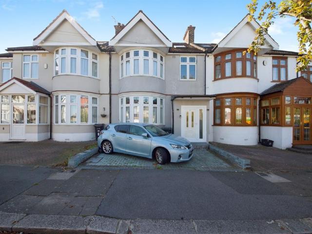 3 bedroom terraced house for sale