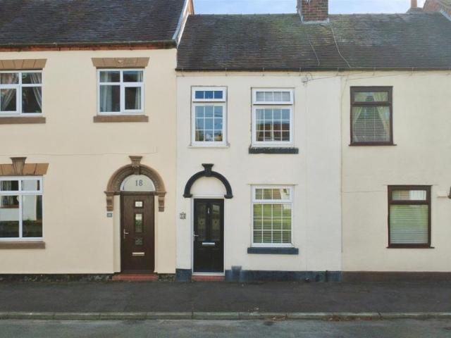 3 bedroom terraced house for sale