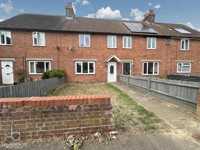 3 bedroom terraced house for sale
