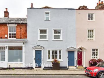 3 bedroom end of terrace house for sale