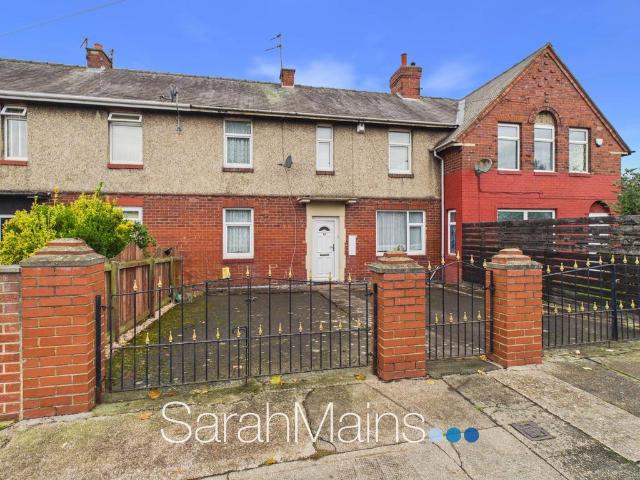 3 bedroom terraced house for sale