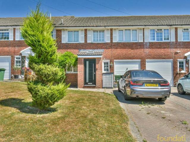 3 bedroom terraced house for sale