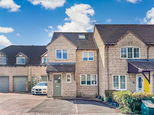 3 bedroom terraced house for sale