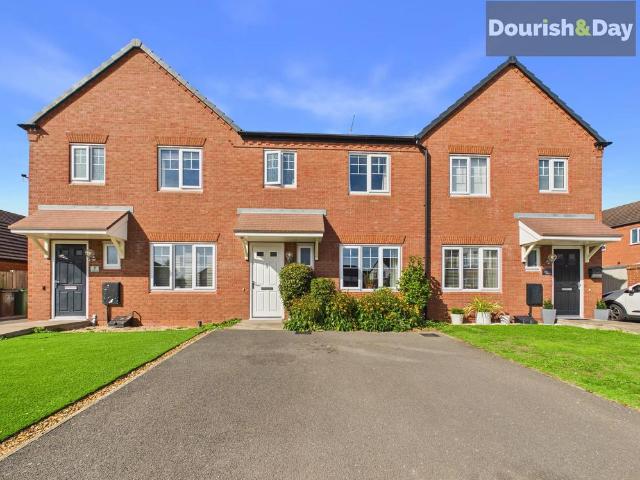 3 bedroom terraced house for sale
