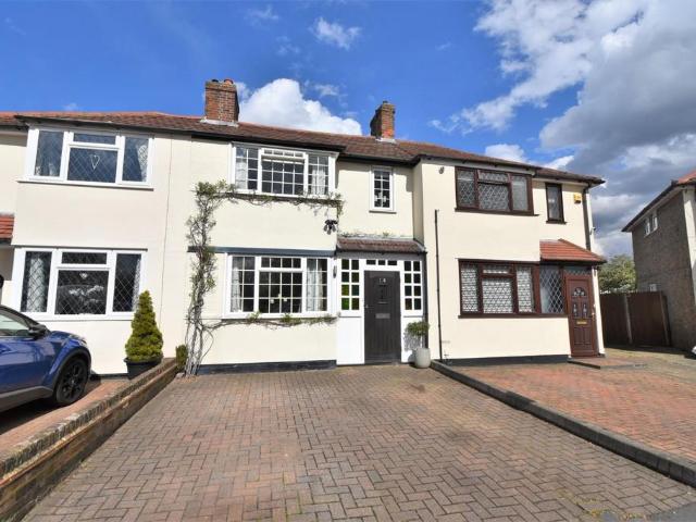 3 bedroom terraced house for sale