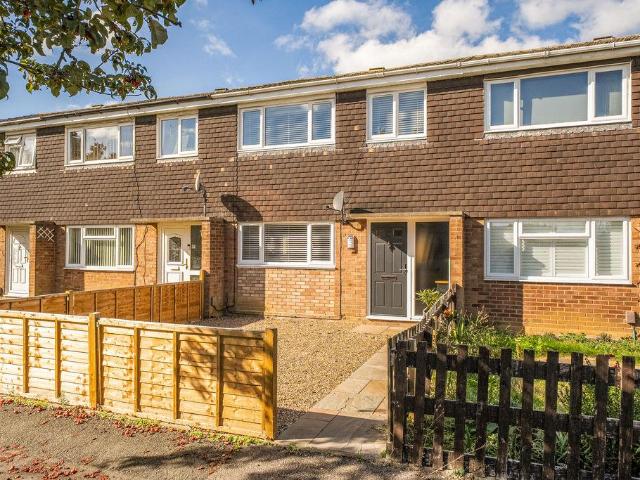 3 bedroom terraced house for sale