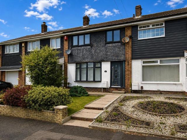 3 bedroom terraced house for sale