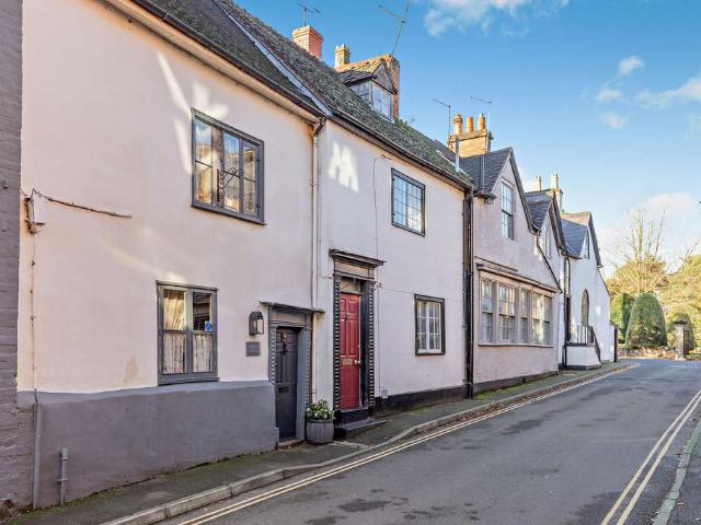 3 bedroom terraced house for sale