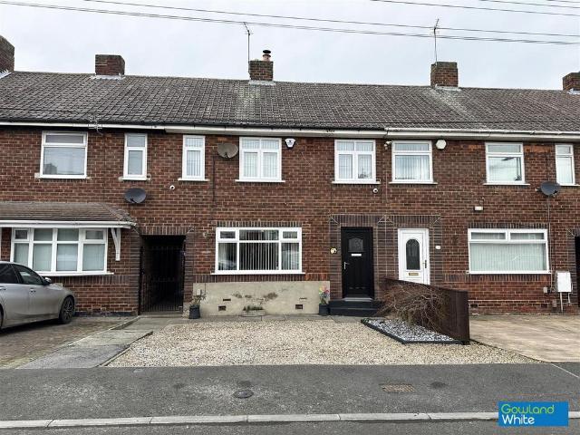 3 bedroom terraced house for sale