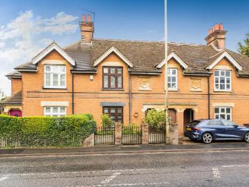 Radlett Road AL2 St Albans, Colney Street St Albans