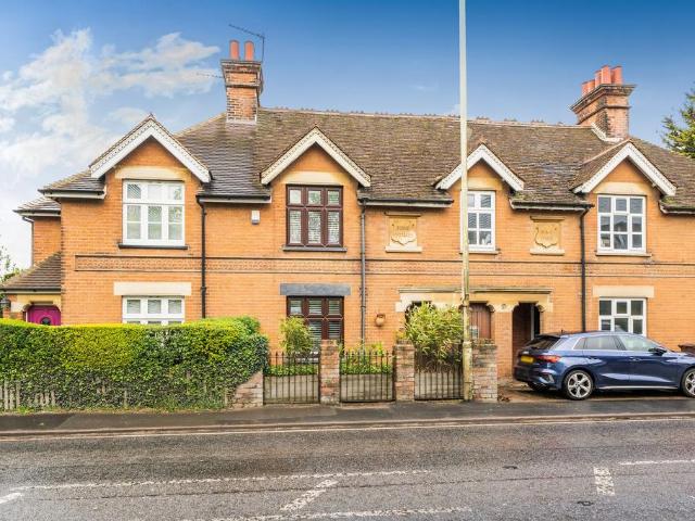 3 bedroom cottage for sale