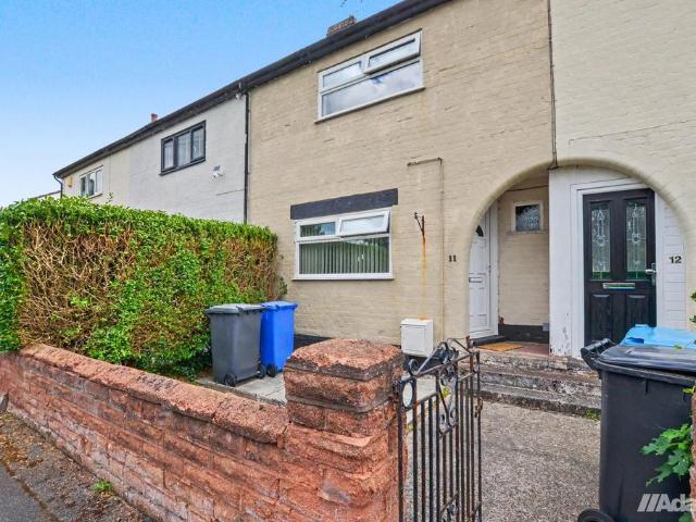 3 bedroom terraced house for sale