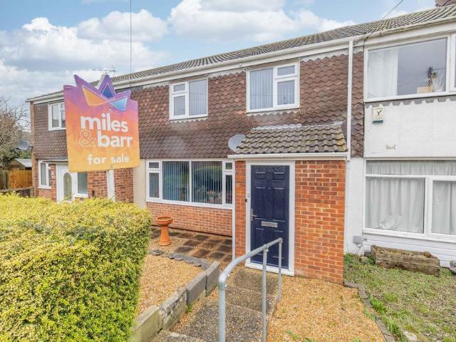 3 bedroom terraced house for sale