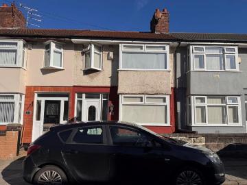 3 bedroom terraced house for sale