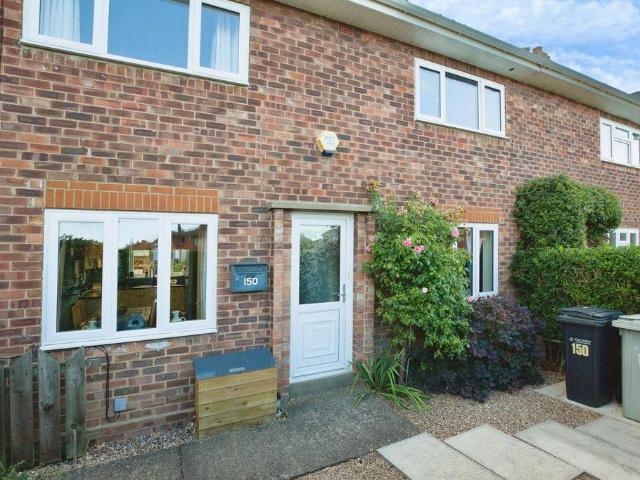 3 bedroom terraced house for sale