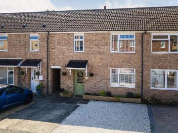 3 bedroom terraced house for sale