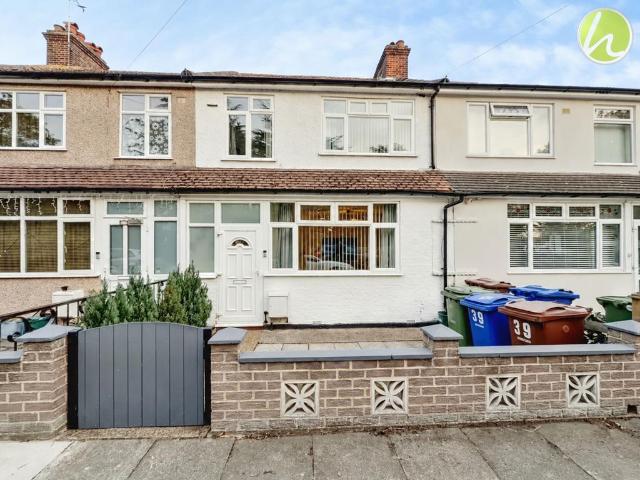 3 bedroom terraced house for sale