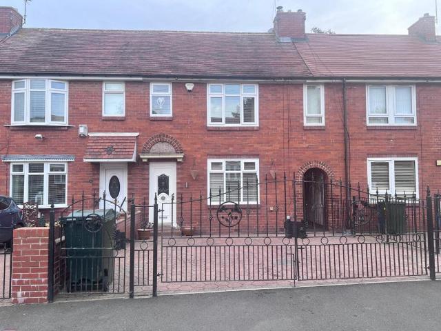 3 bedroom terraced house for sale