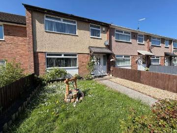 3 bedroom terraced house for sale