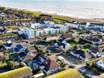 Arun, West Sussex county, Sussex - Equipped kitchen