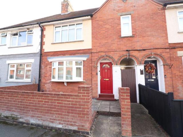 3 bedroom terraced house for sale