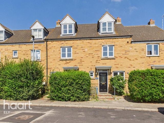 3 bedroom terraced house for sale