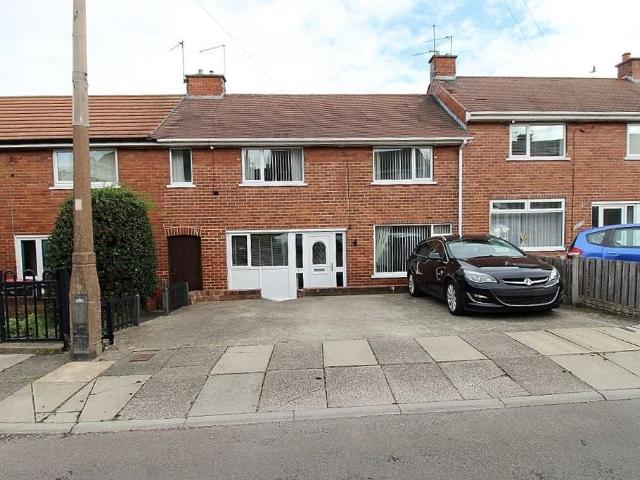 3 bedroom terraced house for sale
