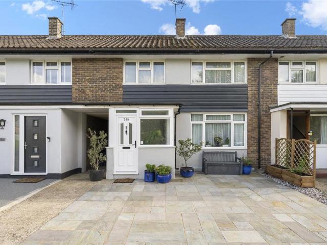 3 bedroom terraced house for sale