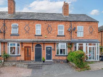 2 bedroom terraced house for sale