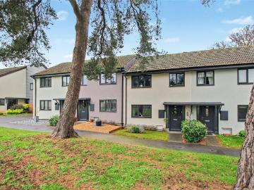 Lindford Bordon, GU35, Alton, Hampshire county, South East England