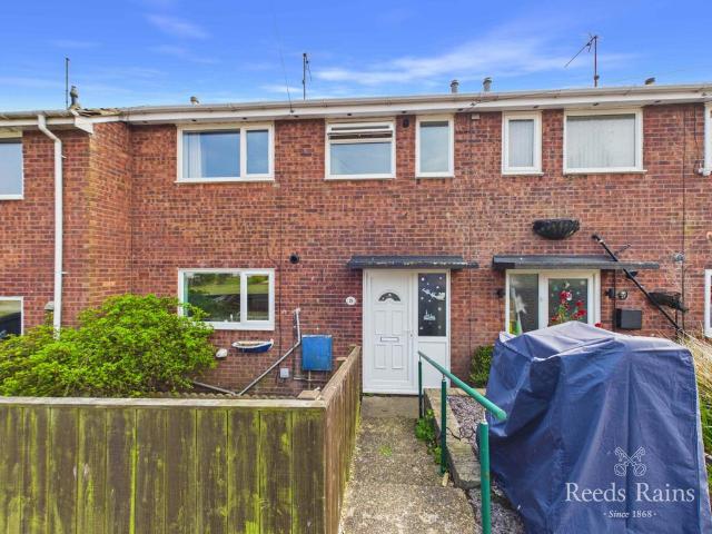 3 bedroom terraced house for sale